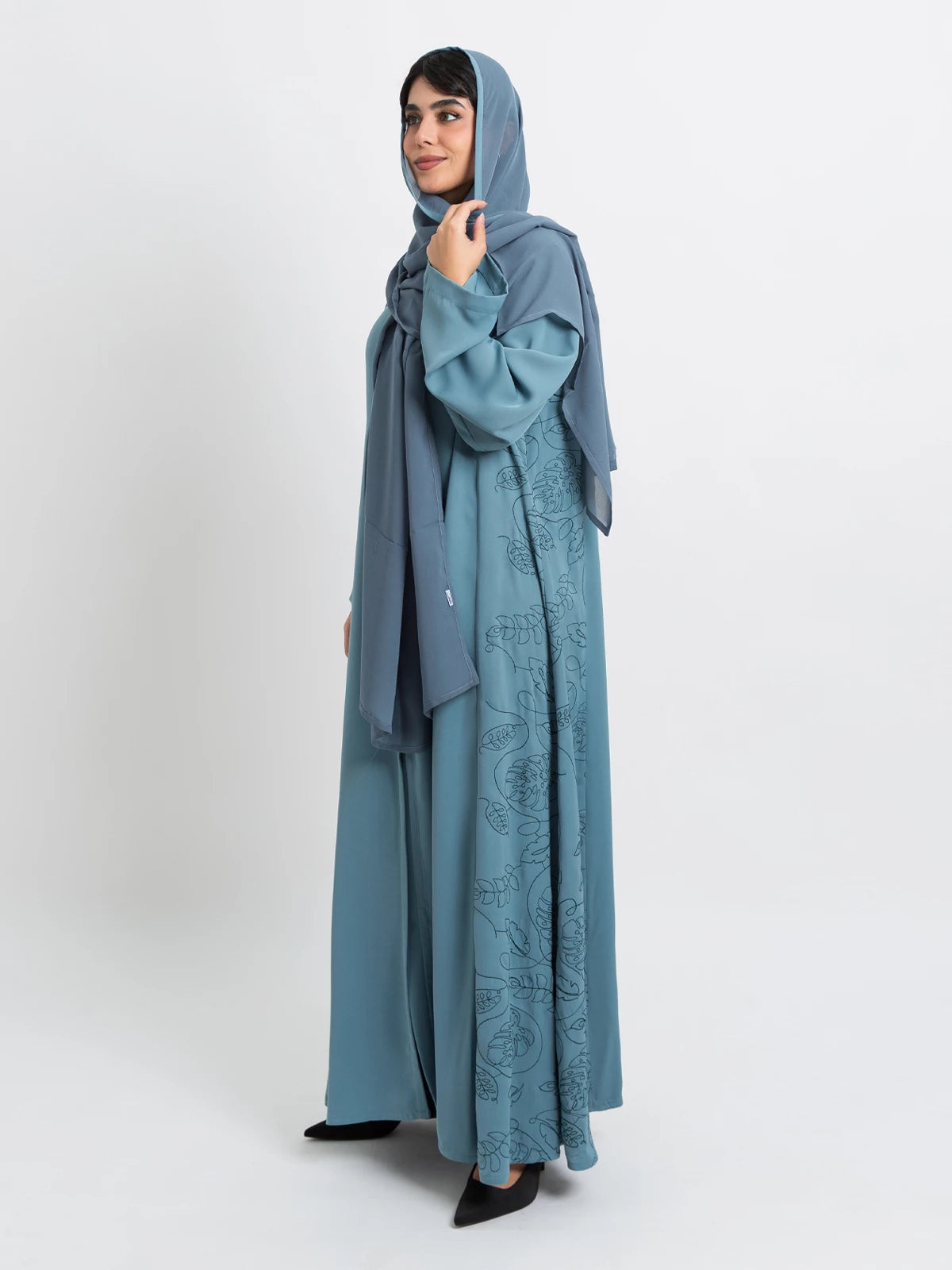Blue Tangled Leafs Closed Princess Abaya